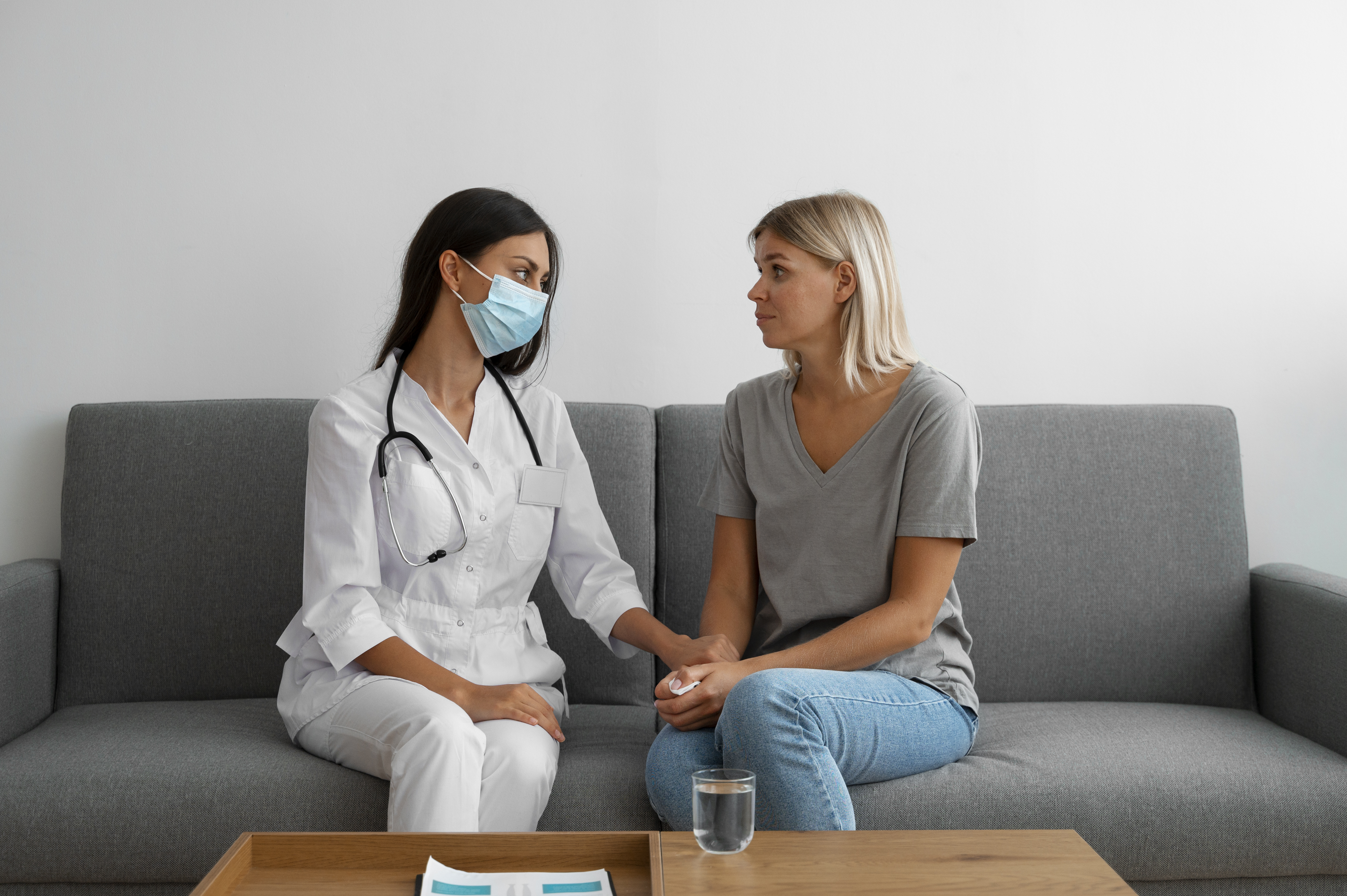 When Should You Call a Doctor at Home Instead of Going to Hospital